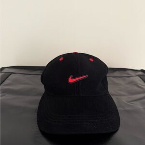 Nike Black and Red Kids  Cap (One Size)
